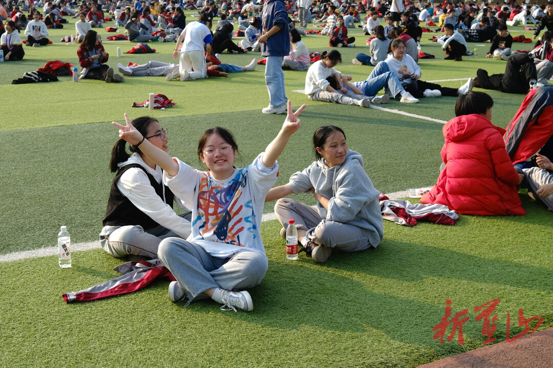 “红超”联动湘超联赛 - 湖南省足球超级联赛赛程`直播`积分榜粤湘“足球+文旅”燃爆双城