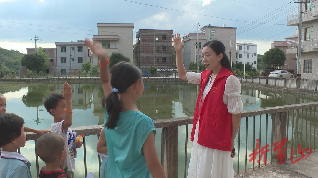 楠市镇塘泉村：暑假爱心班让留守儿童有“趣”处