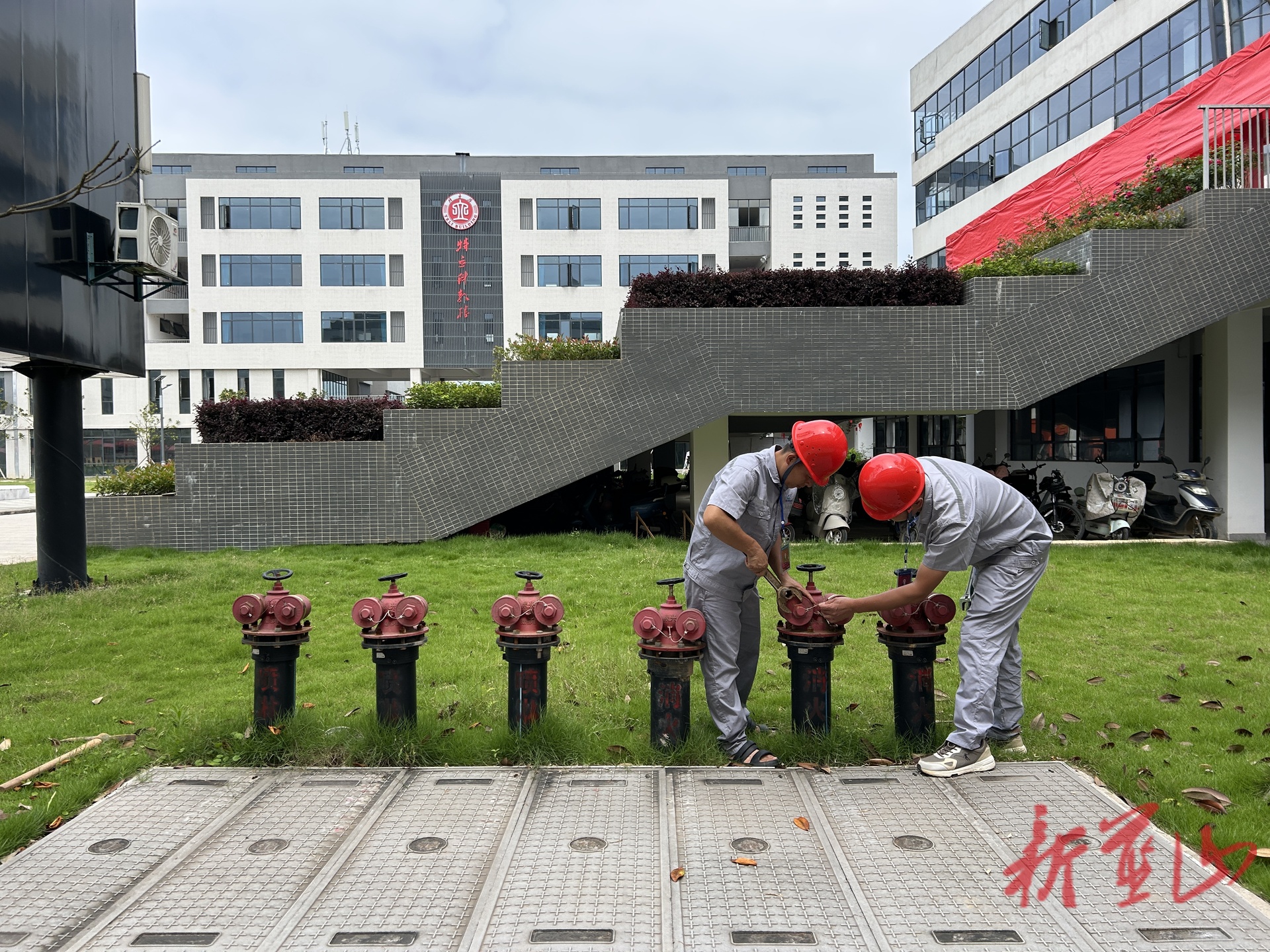蓝山县自来水公司：打响高考保供“前哨战” 全力做好供水“护考人”