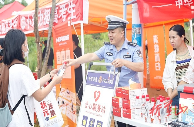 蓝山公安交管大队：圆满完成2025年高考交通安保工作