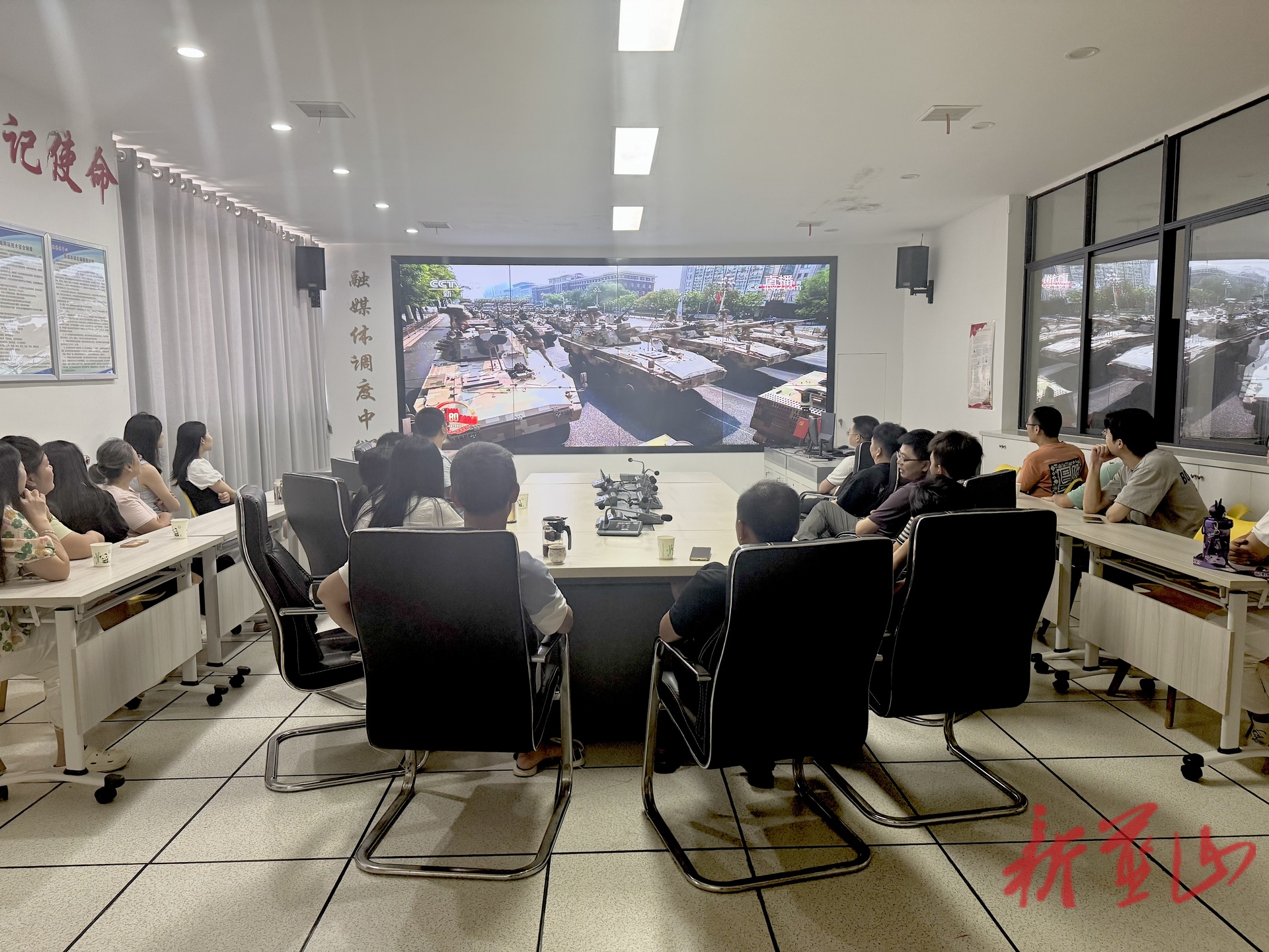 藍山縣融媒體中心：凝聚愛國情懷 激發(fā)奮進力量