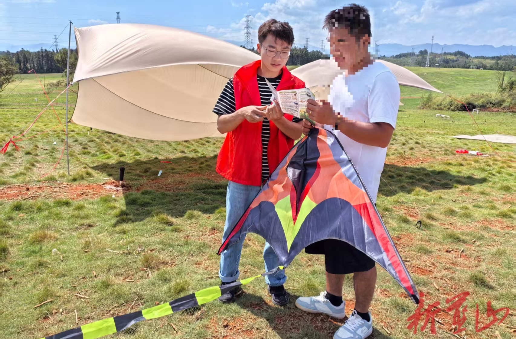 风筝线牵起家国梦，禁毒心筑牢防护墙——蓝山县首届大型风筝节暨禁毒宣传活动