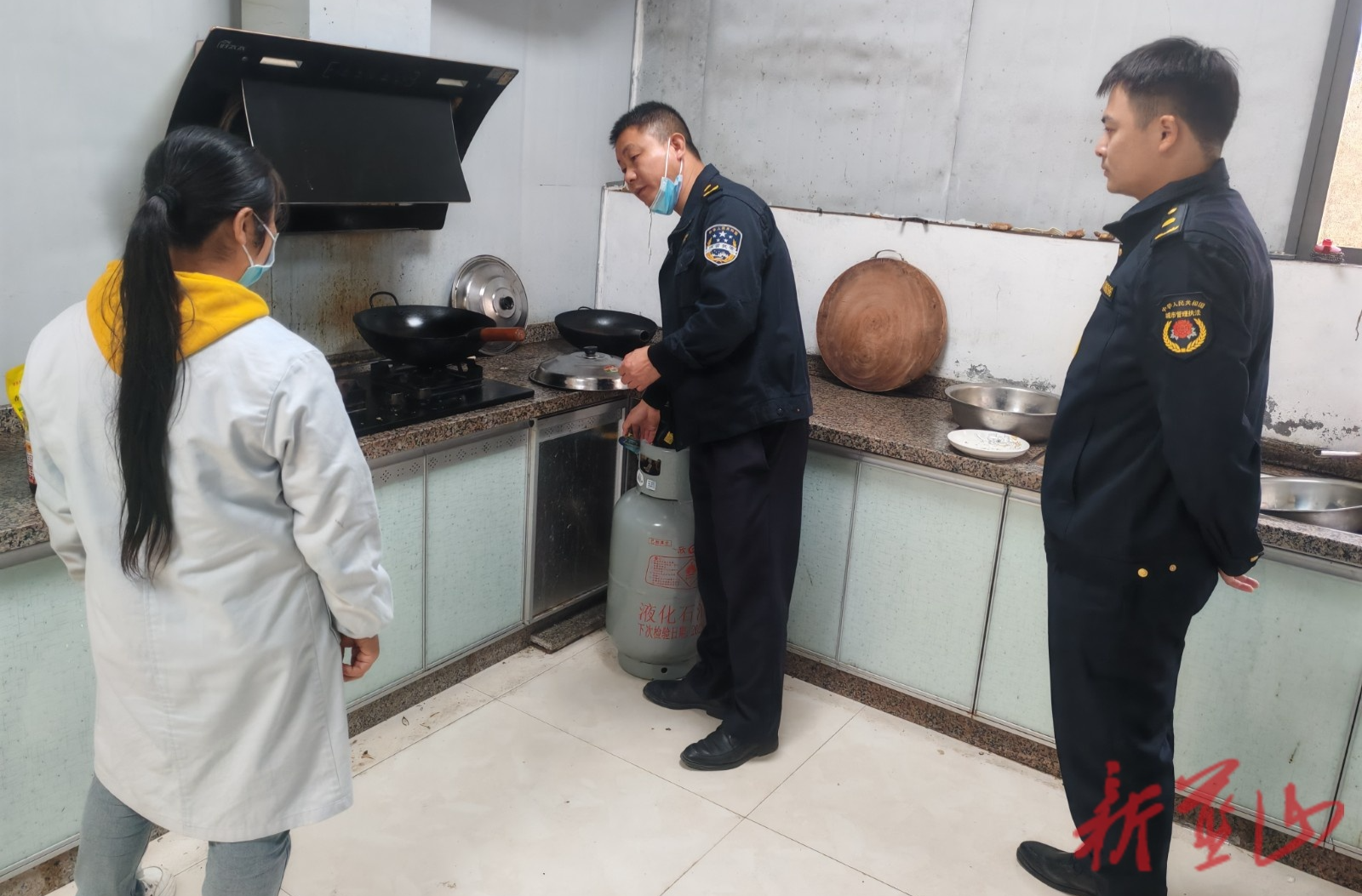 犁头瑶族乡联合开展安全用气隐患排查工作