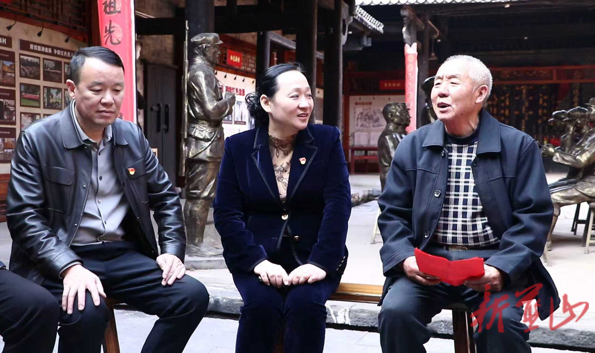 邓群：深挖红色资源 让红色记忆鲜活入心