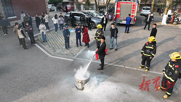 蓝山县消防医疗齐联动 应急演练筑防线