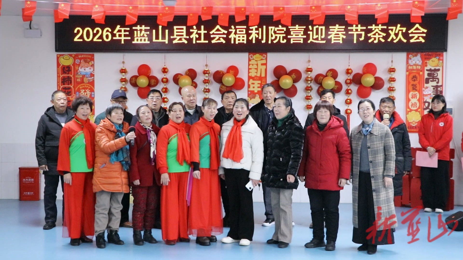 【新春走基层】蓝山县民政局：情暖福利院  欢乐迎新春