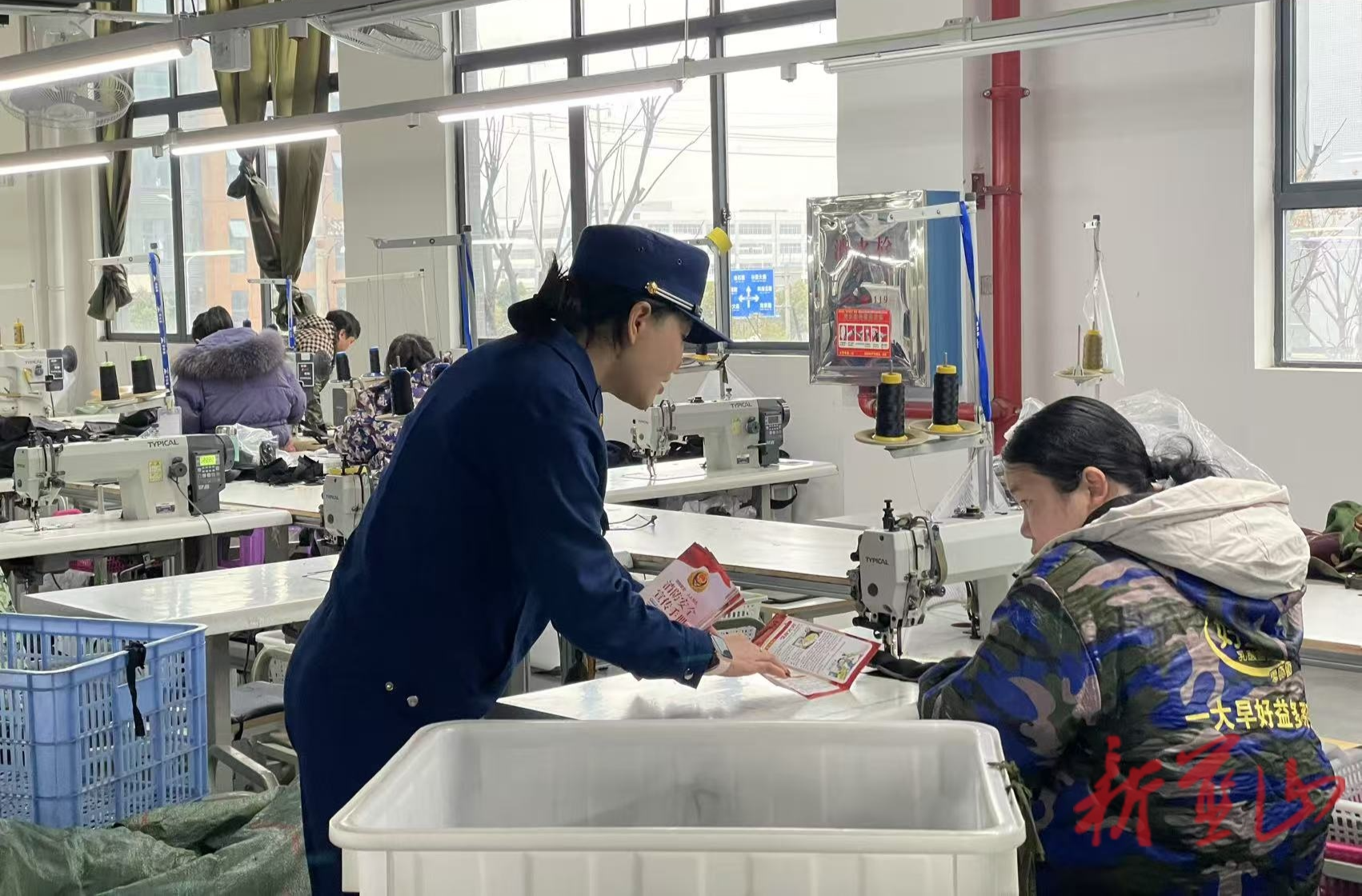 【新春走基层】蓝山县消防救援大队当好“三个角色”助力企业复工复产