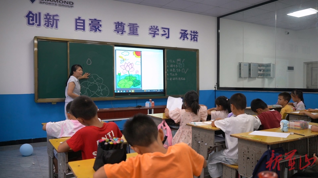 蓝山县企业开设暑期“安亲班”为员工解忧