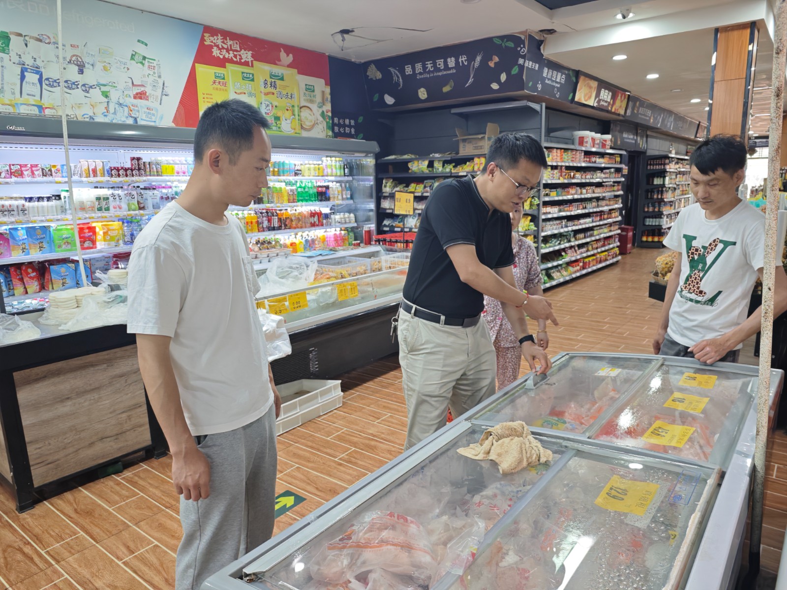 蓝山县土市镇：开展“五一”节前食品安全检查