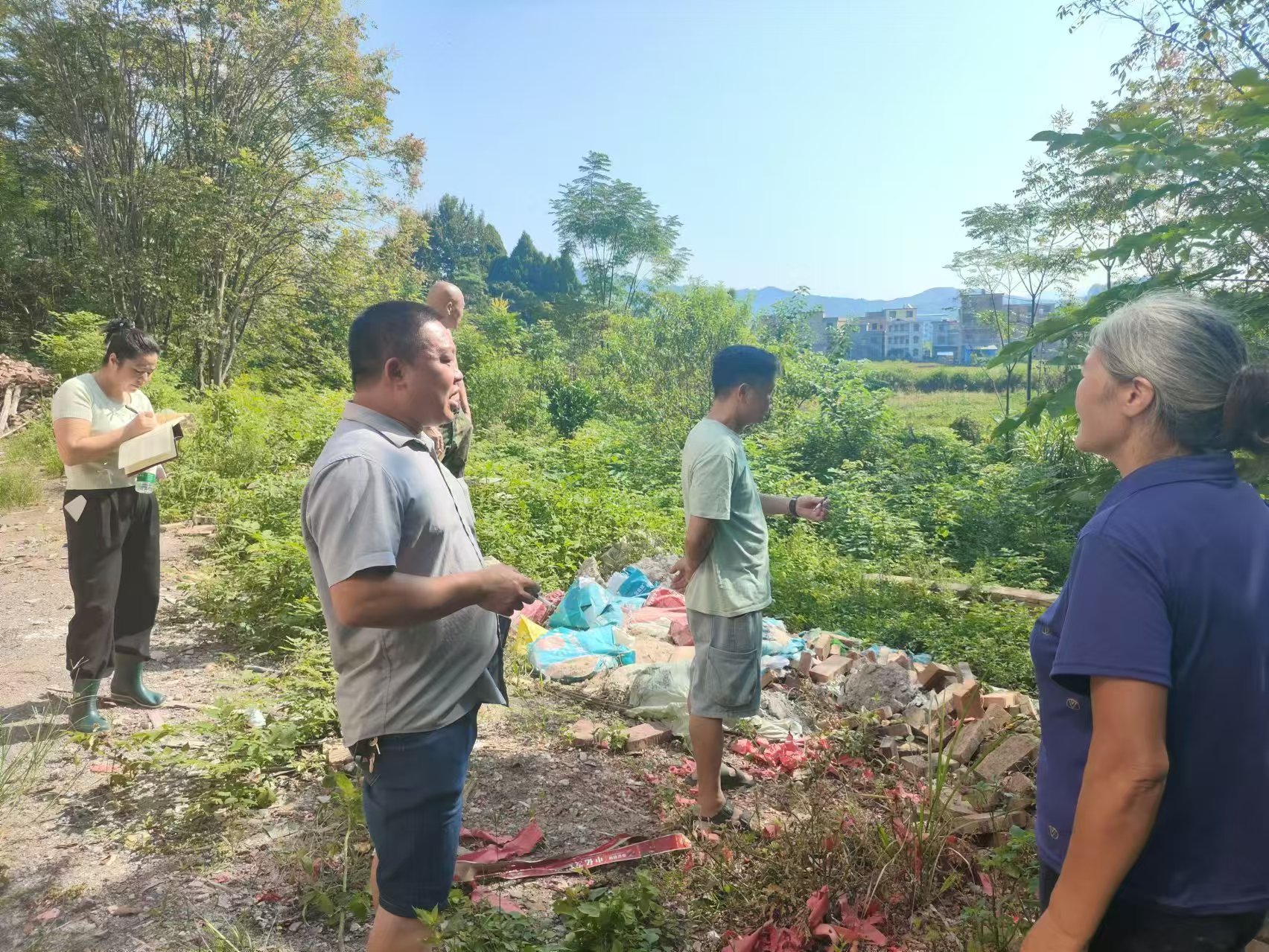 祠堂圩鎮(zhèn)：深入實地考察 推進耕地恢復(fù)