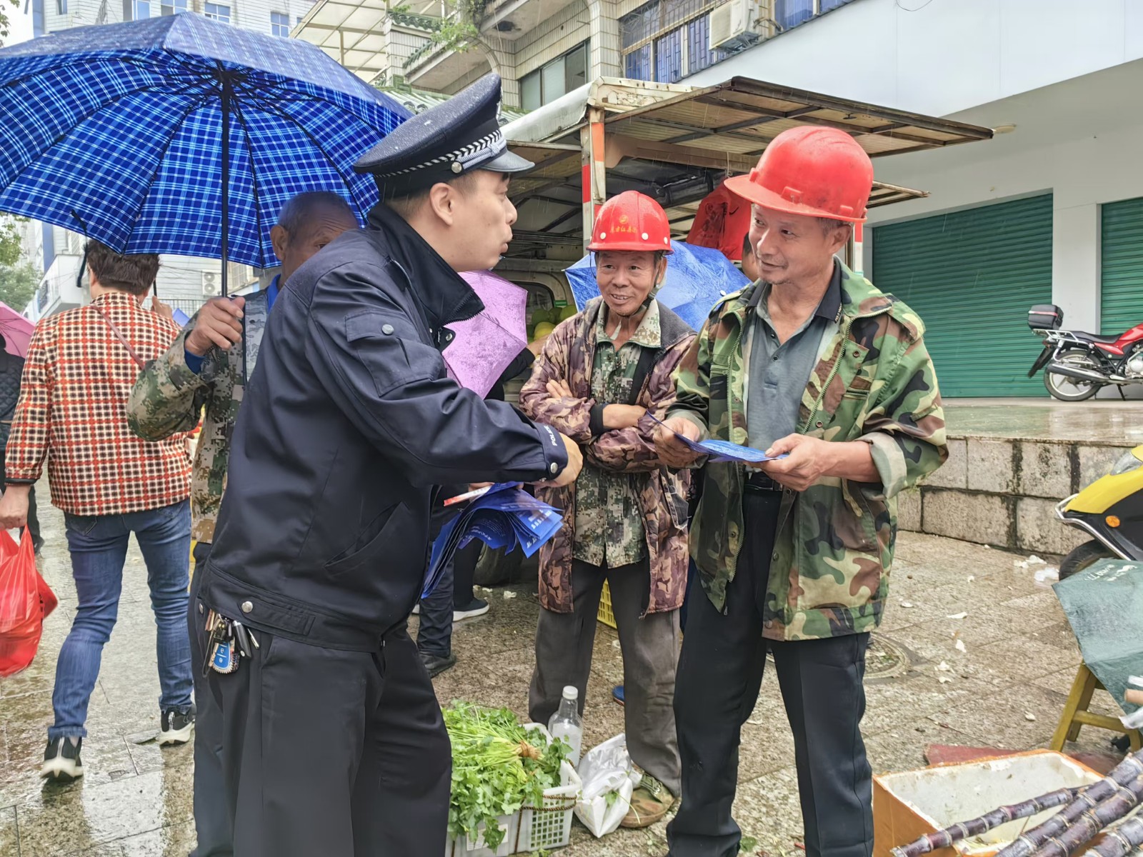 蓝山：一线监督 推动电动自行车安全隐患整治