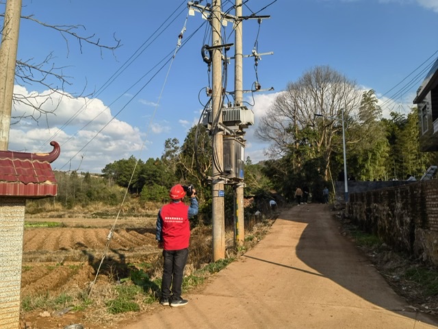 国网蓝山县供电公司：春耕春灌农户忙 保电服务进田间