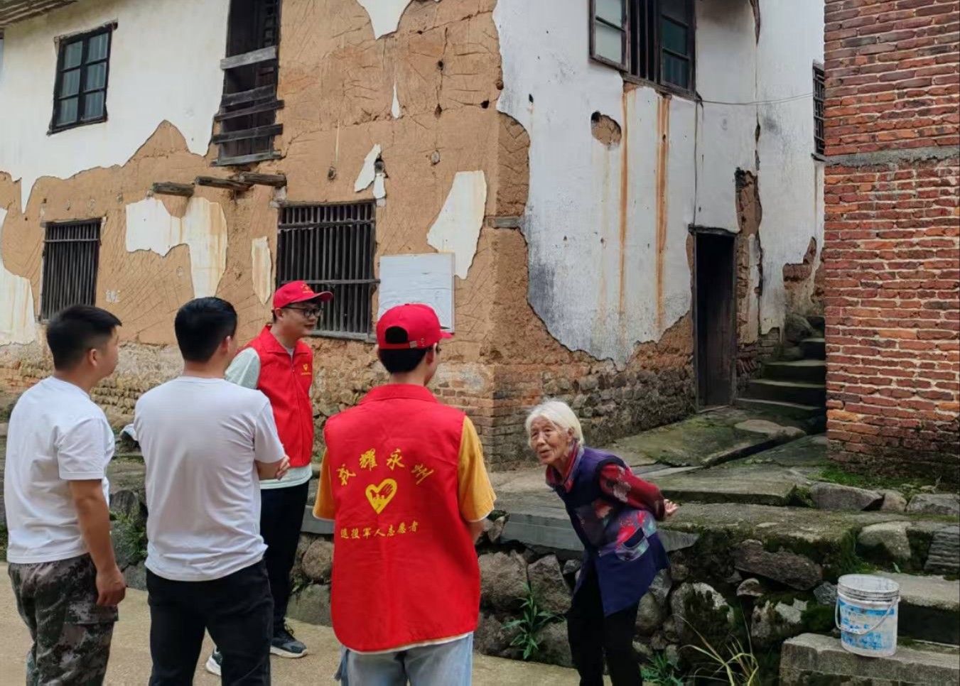 大桥瑶族乡：闻“汛”而动保平安