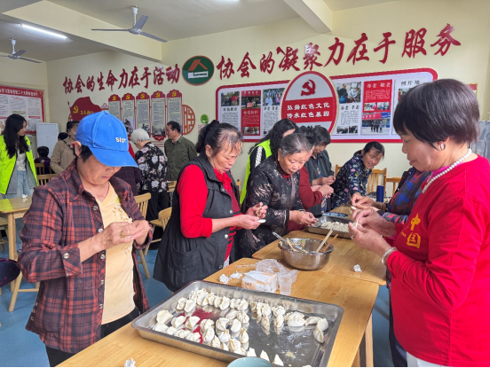蓝山：传千年端午习俗，暖今朝长者心田