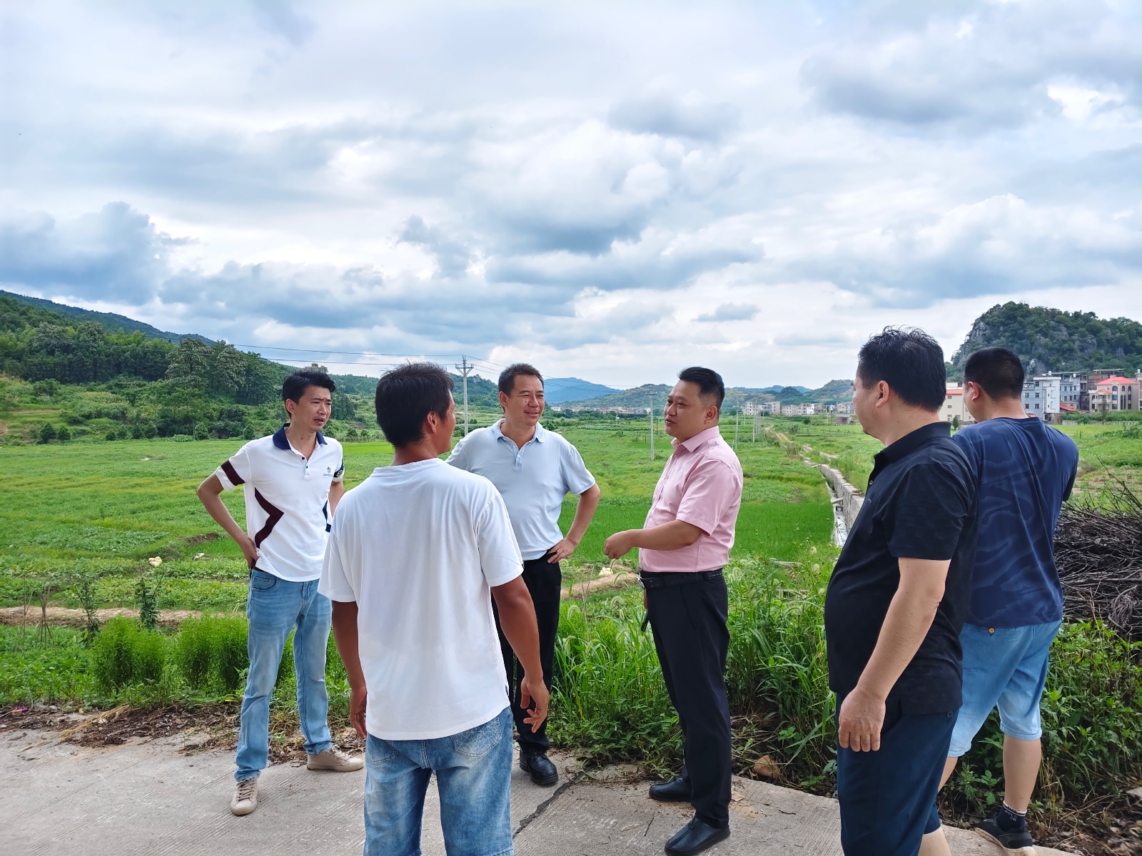 楠市鎮(zhèn)：多維發(fā)力破解瓜農(nóng)滯銷困局 用實(shí)干守護(hù)民生“甜”度