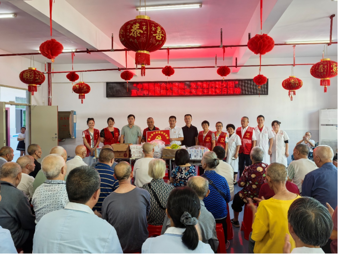 情暖双节，爱洒夕阳——蓝山县民政局联合多部门开展敬老慰老活动