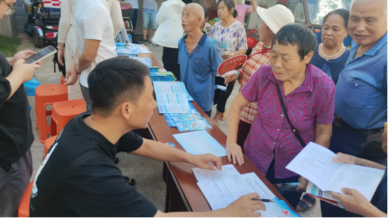 蓝山县民政局：政策上门解民忧 服务到家解民困