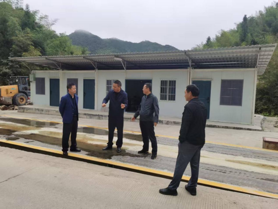 荆竹瑶族乡人大：“执法利剑”守护石场安全生产红线