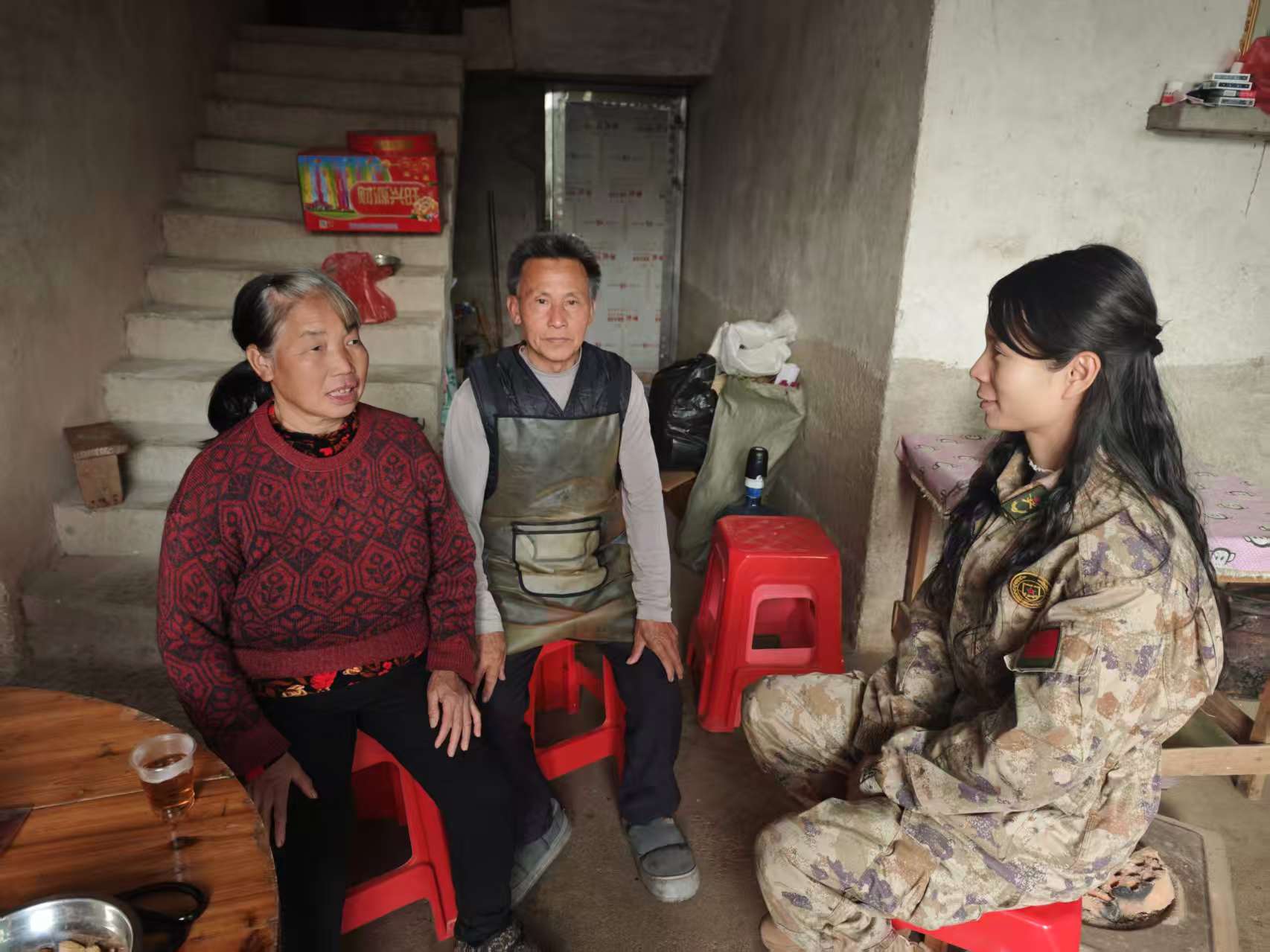 祠堂圩镇走访慰问抗美援朝老兵