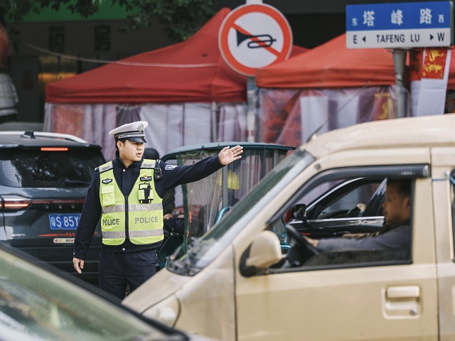 【新春走基层】蓝山公安交管：多措并举强管控 坚守岗位护平安