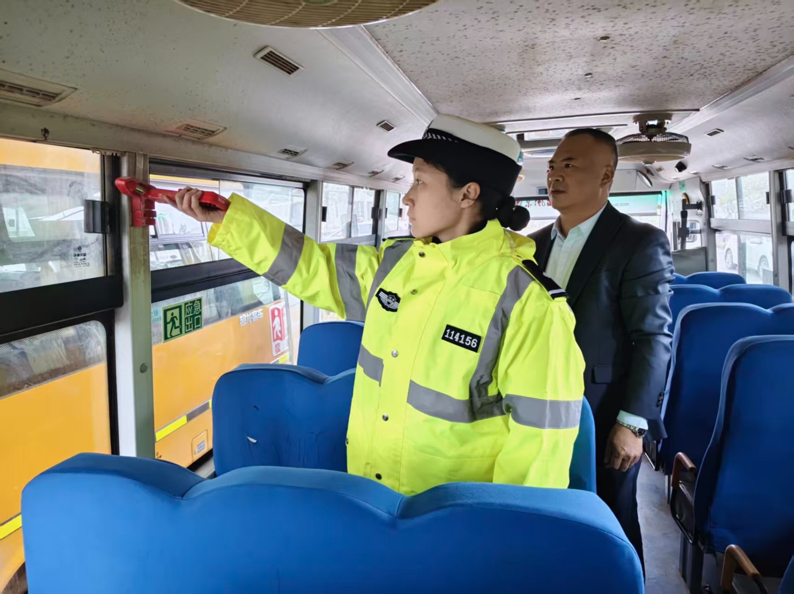 蓝山：多举措筑牢校车安全防线