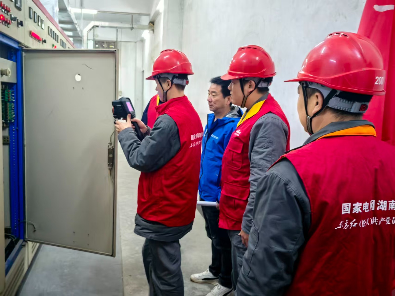 国网蓝山县供电公司：“满格电力”护航企业“开门红”