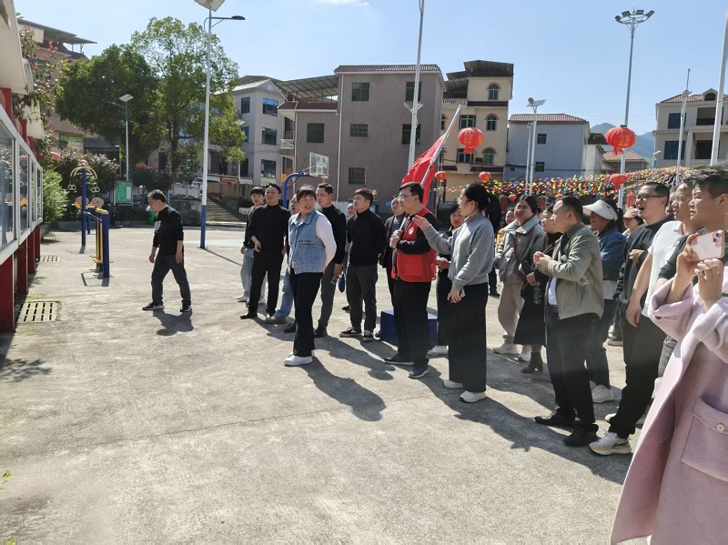 汇源瑶族乡开展主题党日活动 赴毛俊镇取经促乡村提质