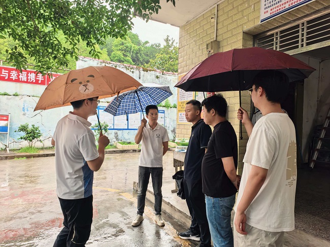 祠堂圩镇开展校园安全专项检查 筑牢师生安全防护网