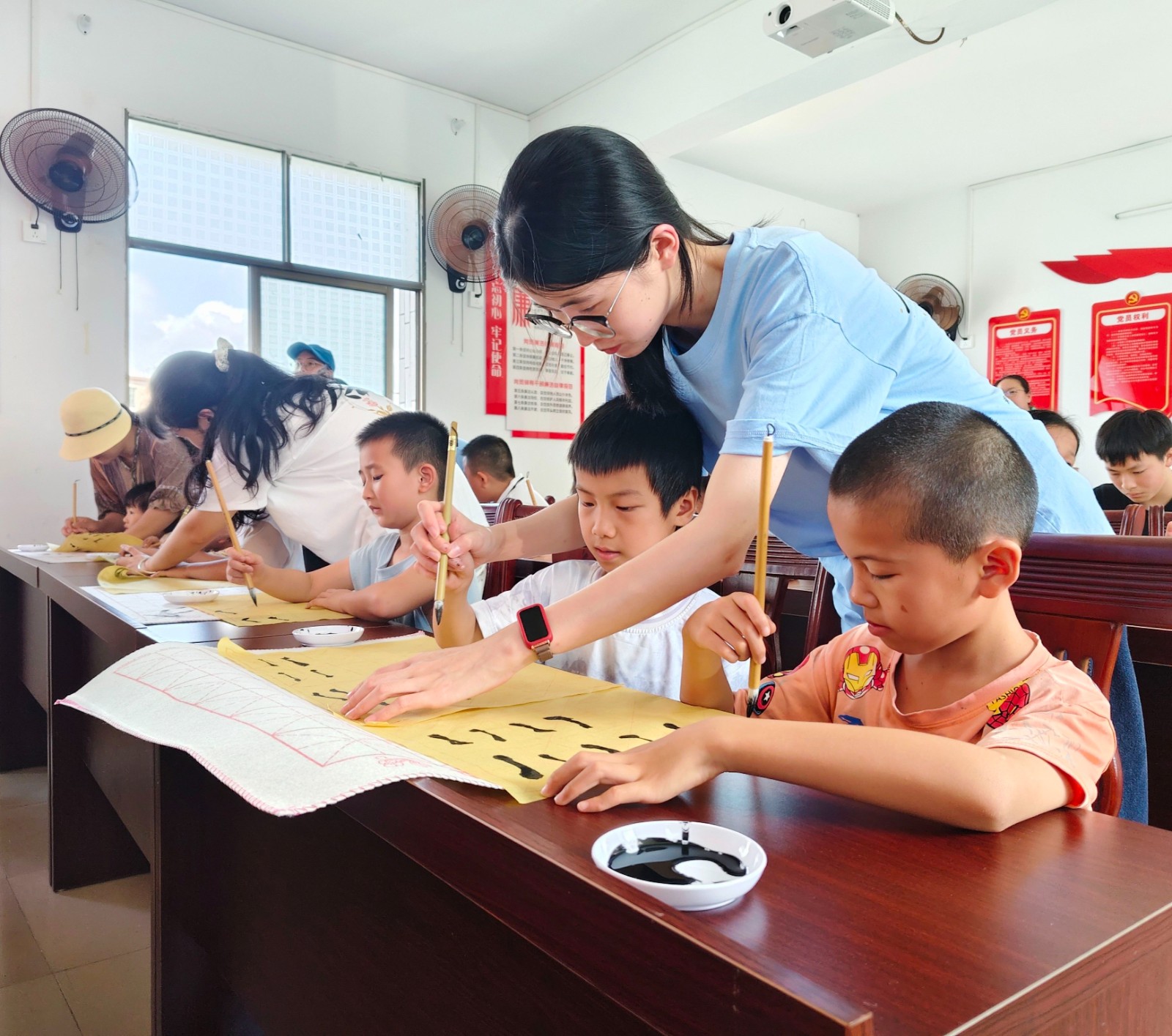 蓝山：校地联动送教送文化下乡 多彩课堂丰富学子暑期生活