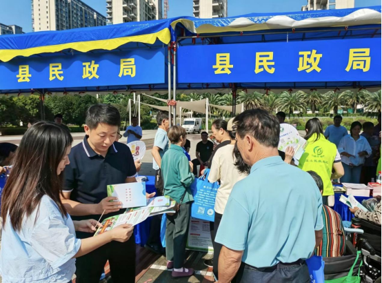 蓝山县民政局开展社会救助政策科普宣传
